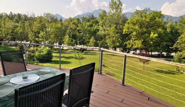 Panoramic Apartment with mountain view
