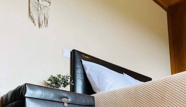 Panoramic beauty with cozy hideaway