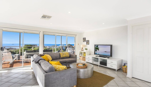 Panoramic Coastal Views of Encounter Bay and Beyond