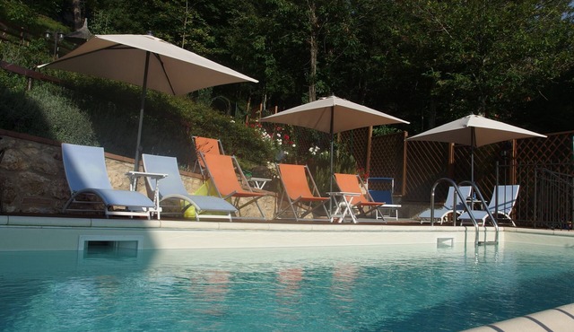 Panoramic country apartment Il Castagno with stunning views*Pool*BBQ