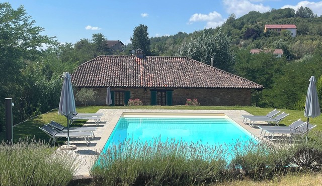 Panoramic luxury villa with large and renovated 12x6 pool