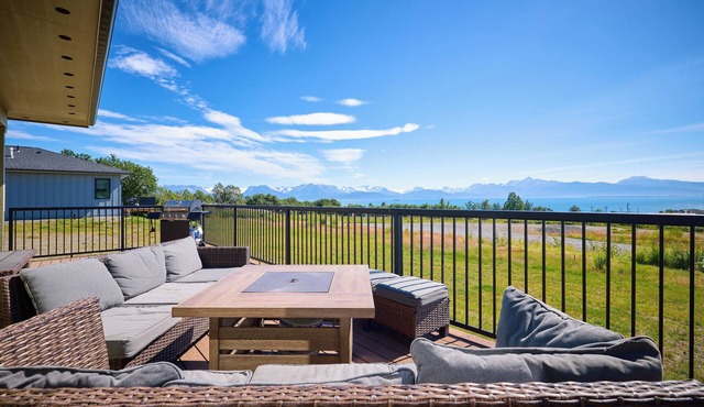 Panoramic Ocean Views! Summer Schedule Still Open!
