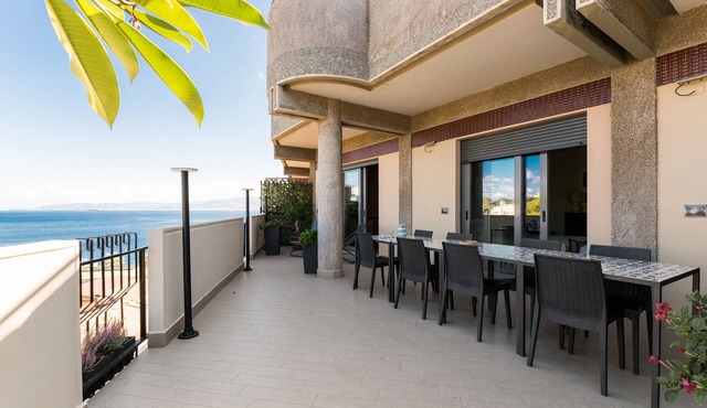 Panoramic Penthouse Old Town - Milazzo