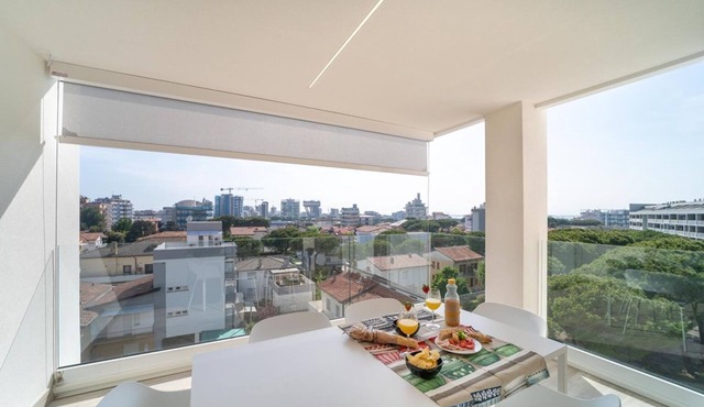 Panoramic seafront view apartment