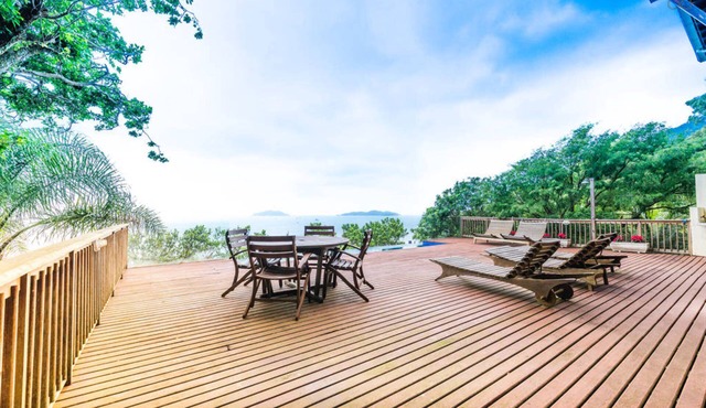 Panoramic sea views - simply the best!