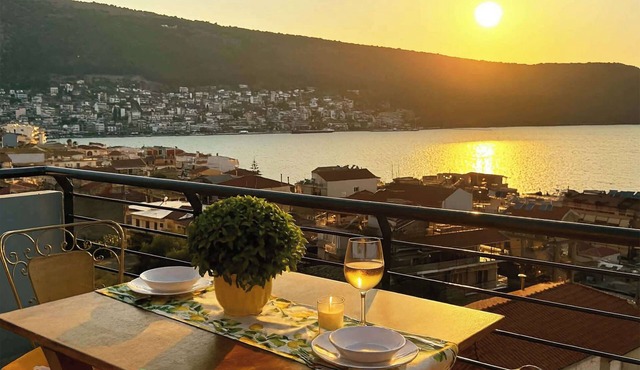 Panoramic Seaview Blue Nest - Stylish Getaway