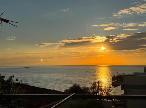 Panoramic Seaview Maisonette with Garden