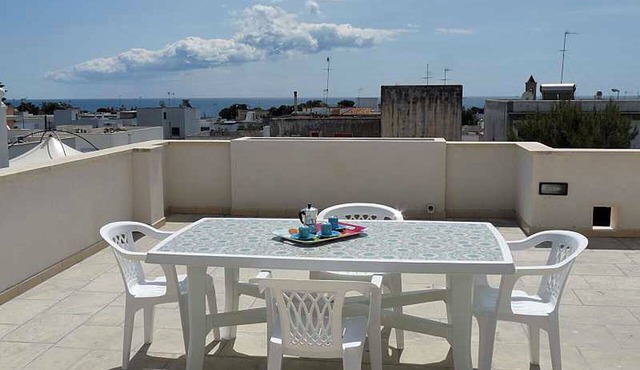 Panoramic studio around the corner from the splendid sea