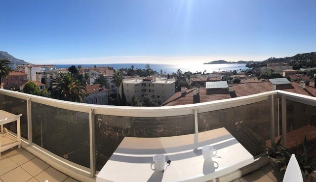 * Panoramic Top Roof in Beaulieu *
