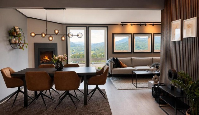 Panoramic View Central Townhouse - Free Parking and Terrace