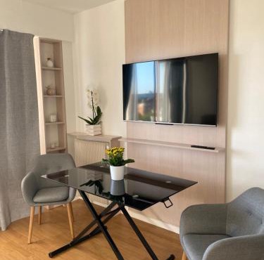 Panoramic View Studio - 15 min from Paris