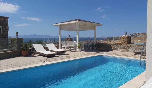 Panoramic view - Modern apartment 5 minutes from the beach