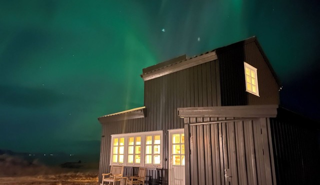Panoramic Views- Nature- Northern lights cottage- NO 1- in Iceland.