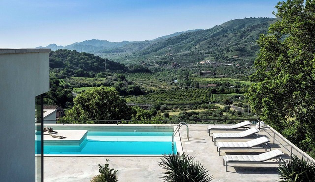 Panoramic villa with private pool