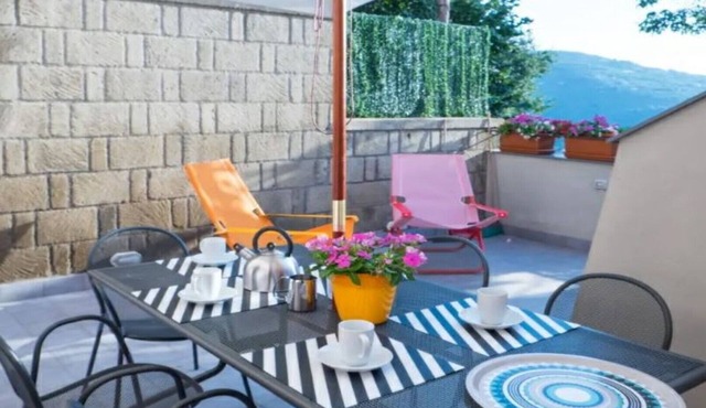 Paola Vico Equense house