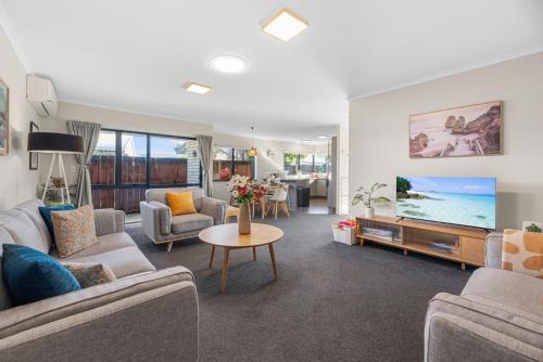 Papamoa Waves - Seaside Getaway