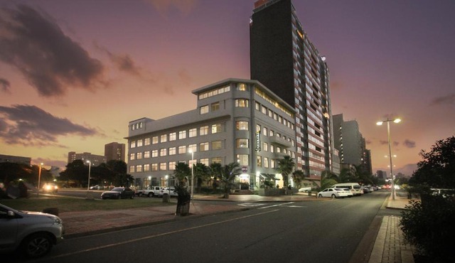Parade Hotel