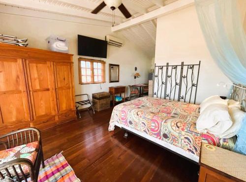 Paradera Palms Apt 2