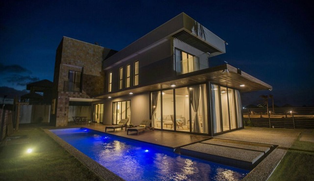 Paradise Beach Villa