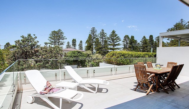 Paradise Escape Narrabeen IH