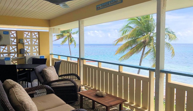 Paradise Found - 2 bed/2 bath beachfront condo- beach and pool.