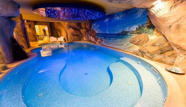 Paradise Hotel & Wellness