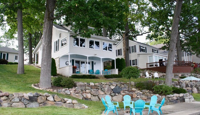 Paradise on Lake Hamilton; 80 feet of gorgeous lake frontage