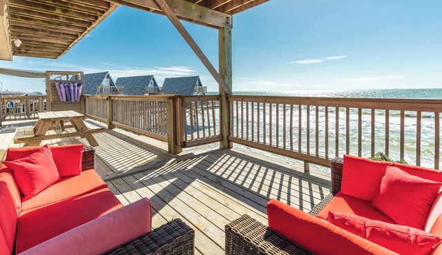 Paradise Point - Barefoot Beachfront Living!