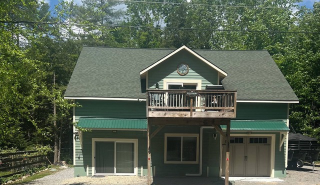 Paradox Lake - The Carriage House