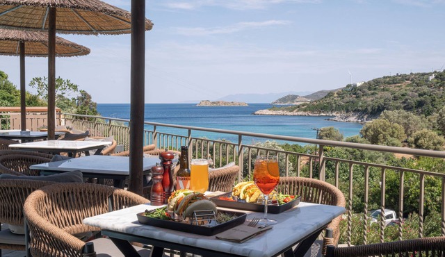 Paramithenio Village Beach Resort & Spa