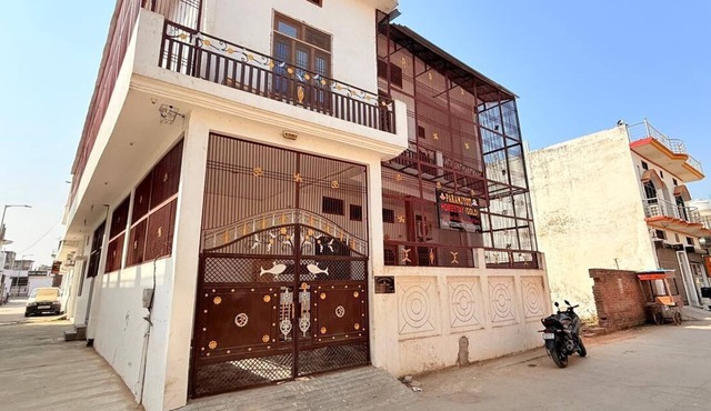 Paramjyoti Home Stay