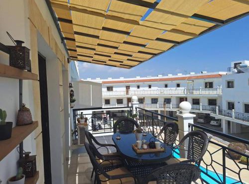 Paramount Gardens Resorts D204