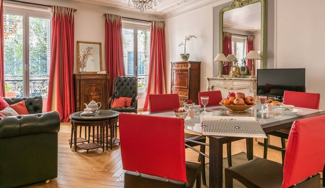 PARIS HISTORIC