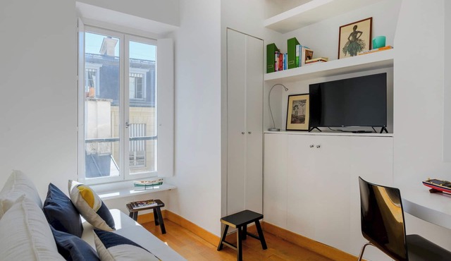 Paris St Germain Central residence