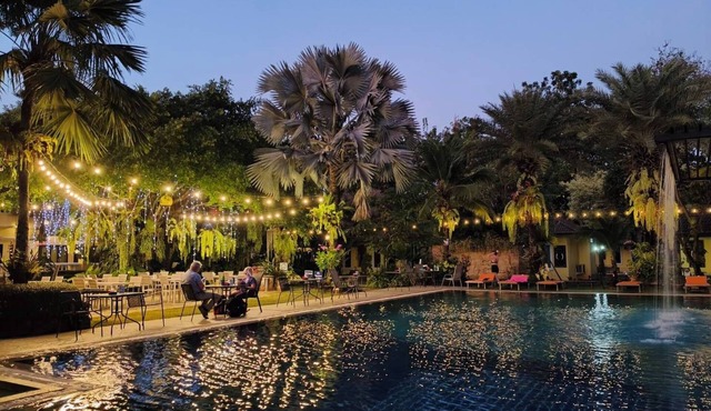 Park & Pool Resort