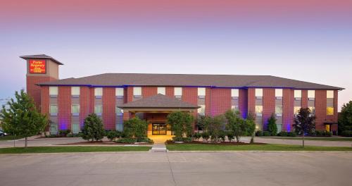 Parke Regency Hotel & Conference Center