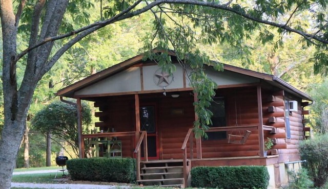 Parkers Hideaway on the White River/Dogwood