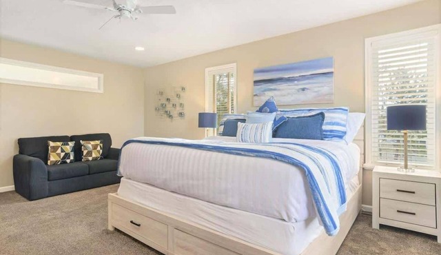 Parkside Home * Private Hot Tub * Near Ski Resorts