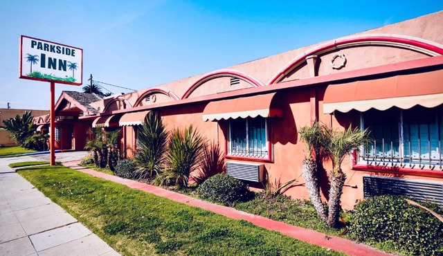 Parkside Inn