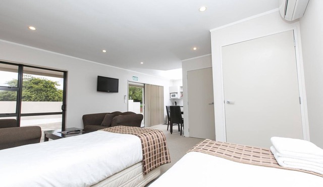 Parkview Motor Inn, Pukekohe
