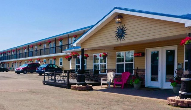 Parlee Beach Motel