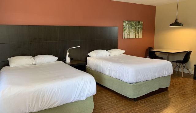 Parlee Beach Motel