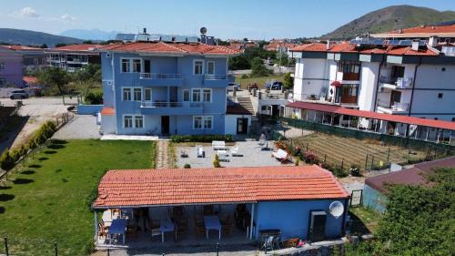 Parli Hotel