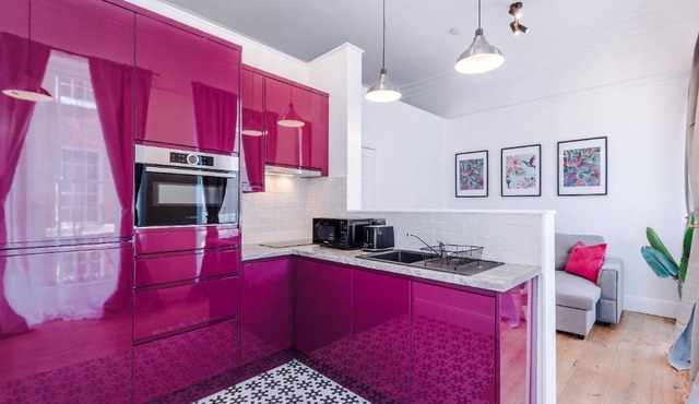 Parliament St Apt 2 - Central Hull - Sleeps 4