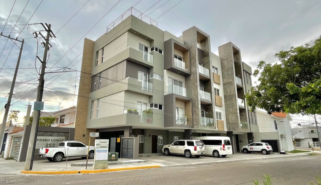 Paseo Lomas