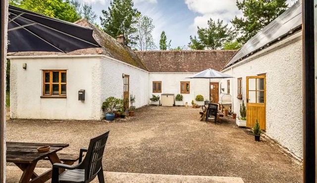 Pass the Keys | Peaceful and spacious 2 bedroom holiday home