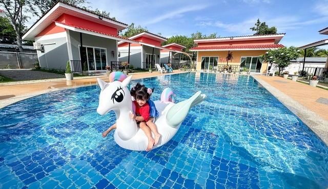 Patcharee Resort