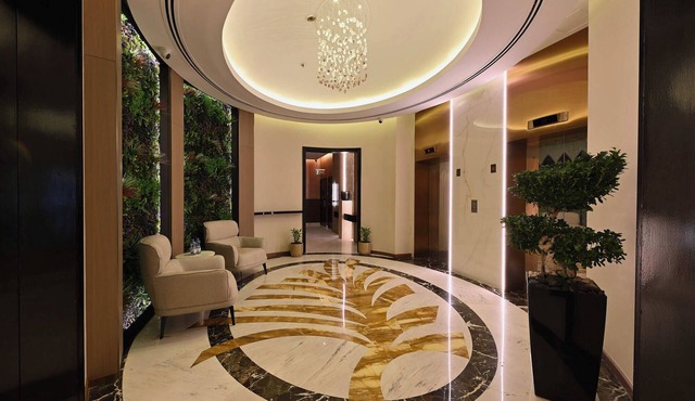 Pavilion Palace Hotel