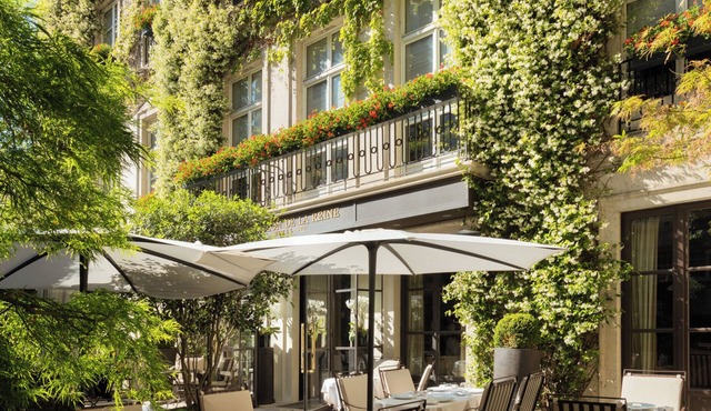 Pavillon de la Reine & Spa, Place des Vosges