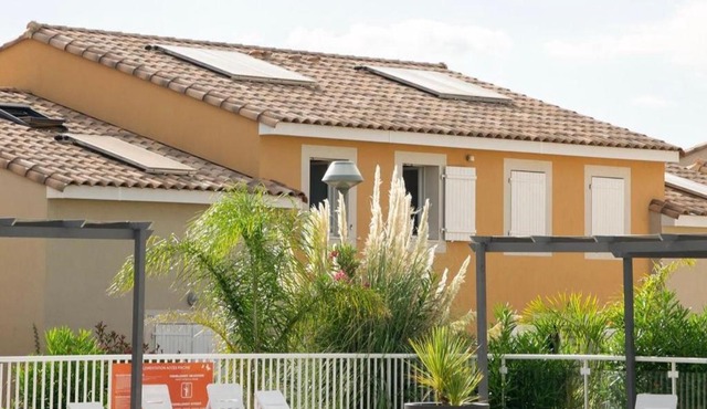 Pavillon T3 avec Piscine, Spa et Salle de Sport près de la Plage - 6 Couchages - FR-1-732-38